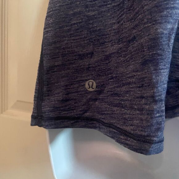 Lululemon Size 10 Work The Circuit Tank Top Navy Blue - Picture 5 of 6